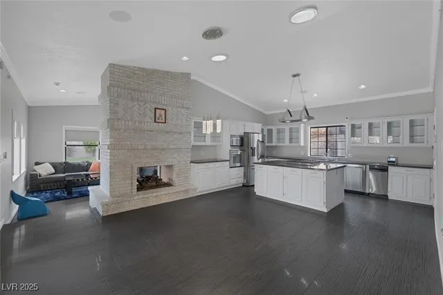 $4,000 | 9 Quail Run Road, Henderson, NV 89014