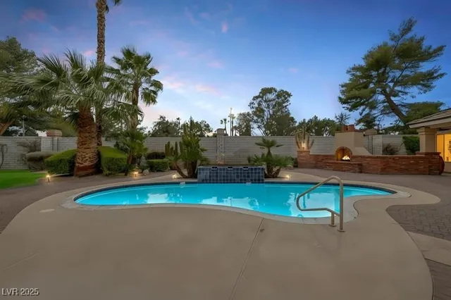 $4,000 | 9 Quail Run Road, Henderson, NV 89014