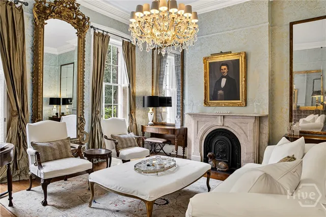 $3,775,000 | 203 West Charlton Street, Savannah, GA 31401