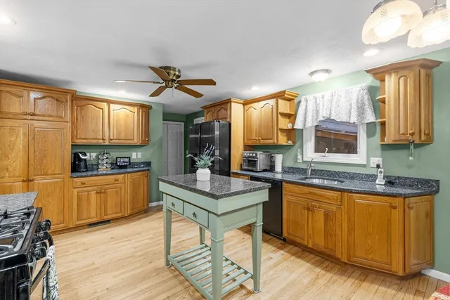 $698,800 | 4 Penny Lane, Wareham, MA 02538