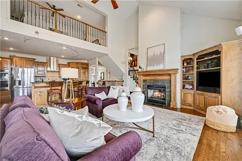 $1,595,000 | 13816 Horton Drive, Overland Park, KS 66223