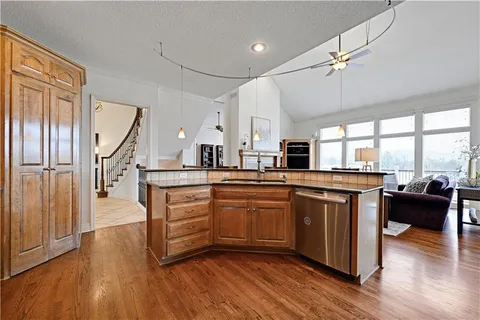 $1,595,000 | 13816 Horton Drive, Overland Park, KS 66223