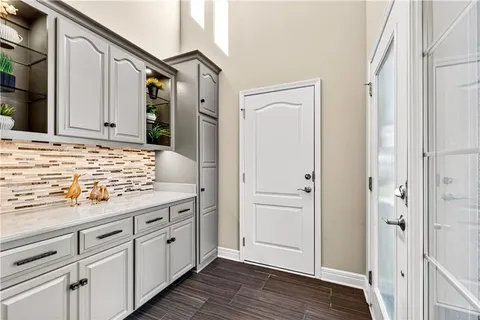 $1,595,000 | 13816 Horton Drive, Overland Park, KS 66223