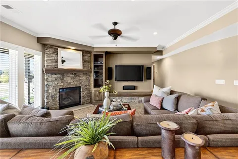 $1,595,000 | 13816 Horton Drive, Overland Park, KS 66223