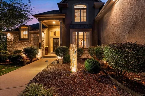 $1,595,000 | 13816 Horton Drive, Overland Park, KS 66223