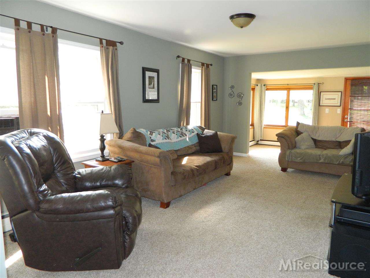 9185 Peters Road Algonac, MI 48001 - Photo 24 of 30 31208582-23.JPG