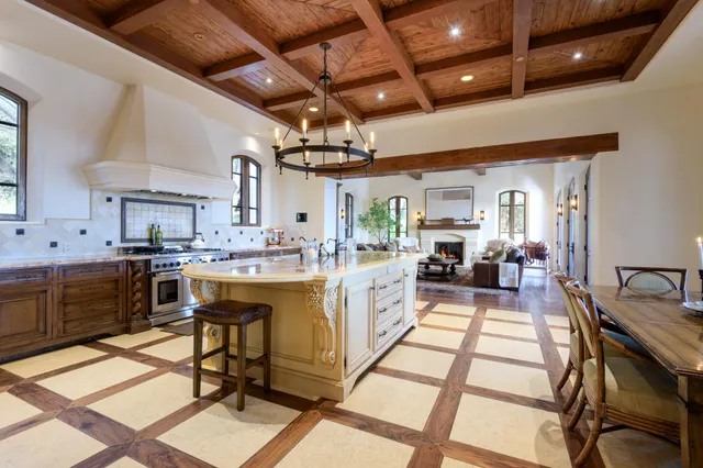 $18,500,000 | 338 Toro Canyon Road, Carpinteria, CA 93013