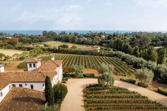 $18,500,000 | 338 Toro Canyon Road, Carpinteria, CA 93013