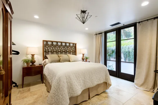 $18,500,000 | 338 Toro Canyon Road, Carpinteria, CA 93013