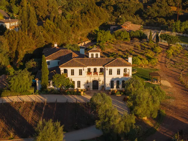 $18,500,000 | 338 Toro Canyon Road, Carpinteria, CA 93013