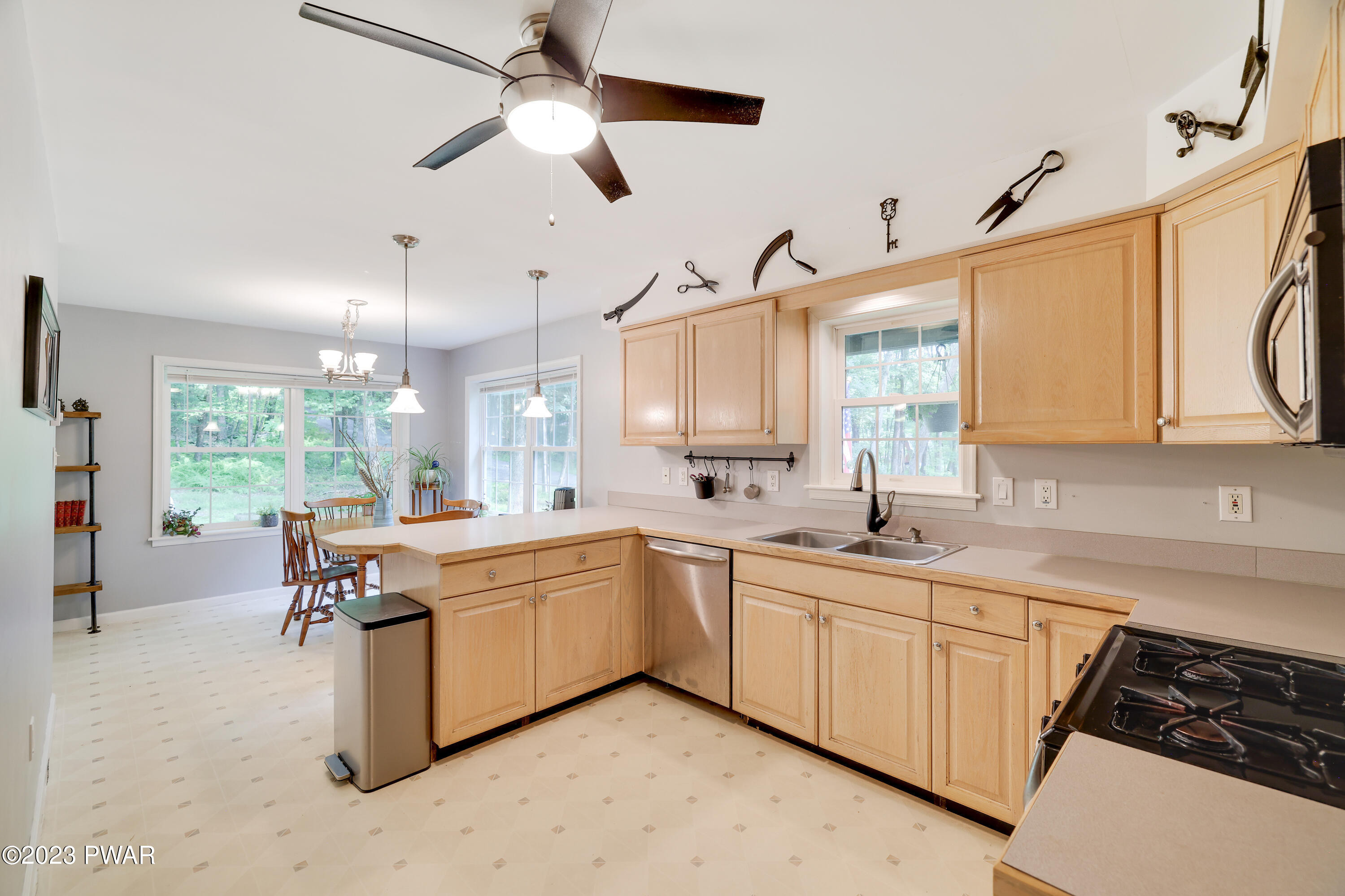 147 Neversink Road Shohola, PA 18458 - Photo 3 of 53