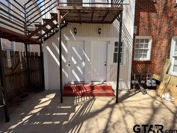 $1,000 | 923 North Tyler Avenue, Tyler, TX 75702
