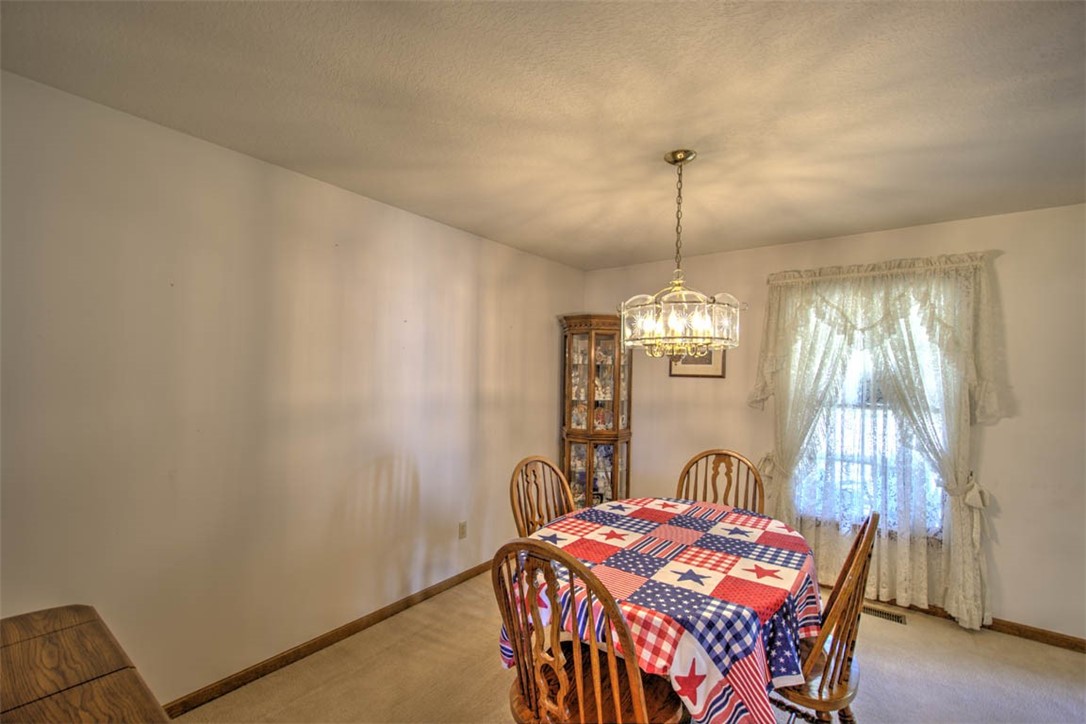 1424 Moundview Place Decatur, IL 62526 - Photo 20 of 43