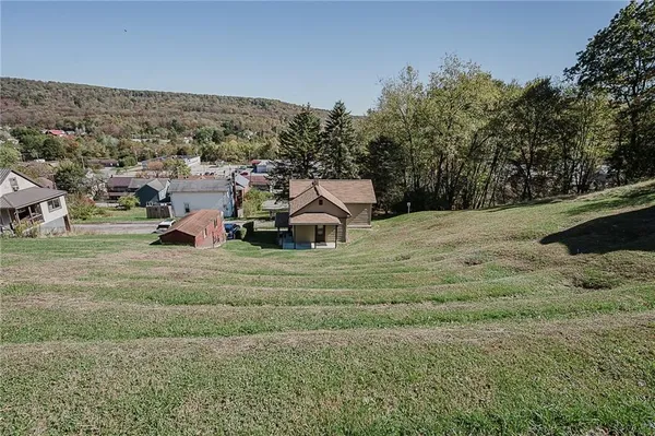 $57,400 | 1326 Hessler Street, Nanty Glo, PA 15943