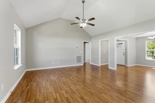 $365,000 | 638 Lilly Lane, Murfreesboro, TN 37128