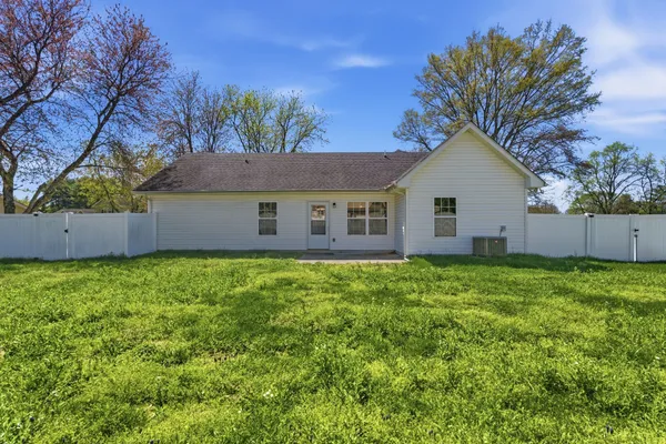 $365,000 | 638 Lilly Lane, Murfreesboro, TN 37128
