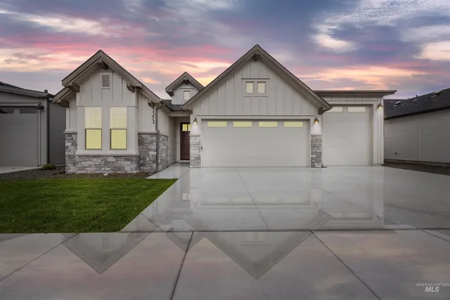 $759,800 | 3373 East Englehart Lane, Meridian, ID 83642