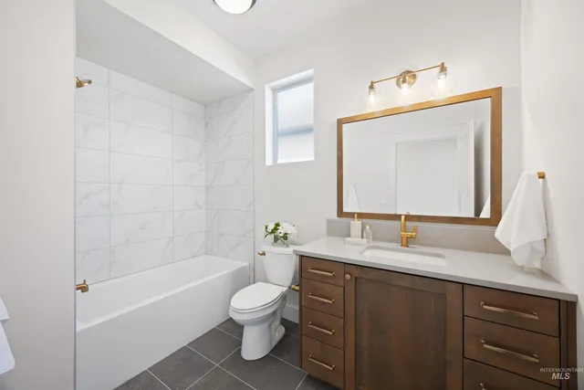 $759,800 | 3373 East Englehart Lane, Meridian, ID 83642