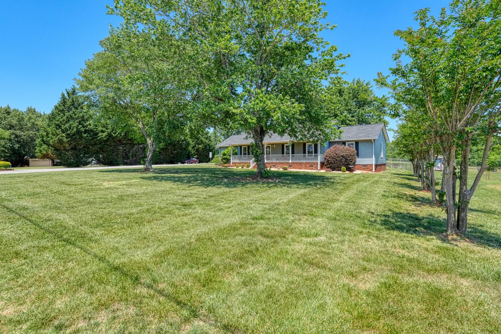 241 Mason Drive Inman, SC 29349 - Photo 27 of 36