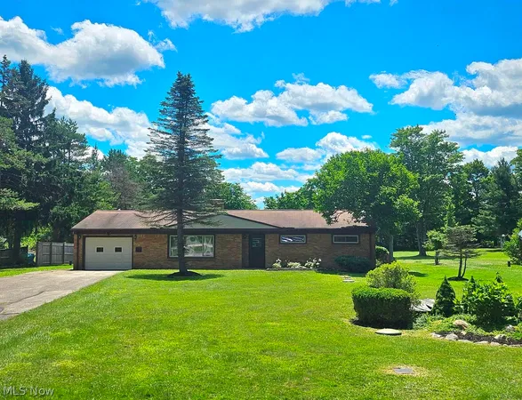 $275,000 | 8423 Sharp Lane, Chesterland, OH 44026