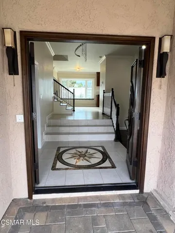 $1,350,000 | 334 West Avenida De Las Flores, Thousand Oaks, CA 91360