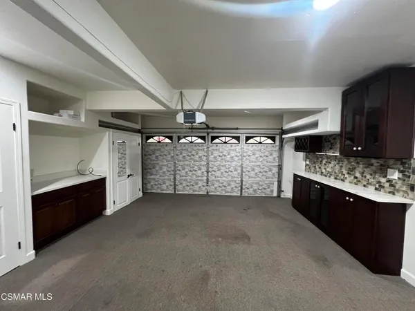 $1,249,999 | 334 West Avenida De Las Flores, Thousand Oaks, CA 91360