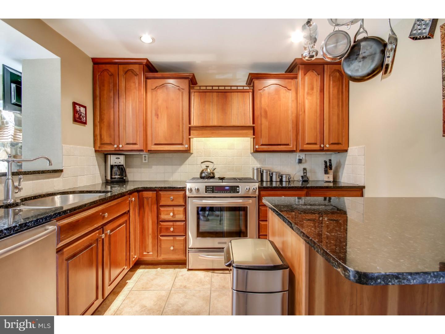 441 Maris Road Springfield, PA 19064 - Photo 11 of 25 Kitchen