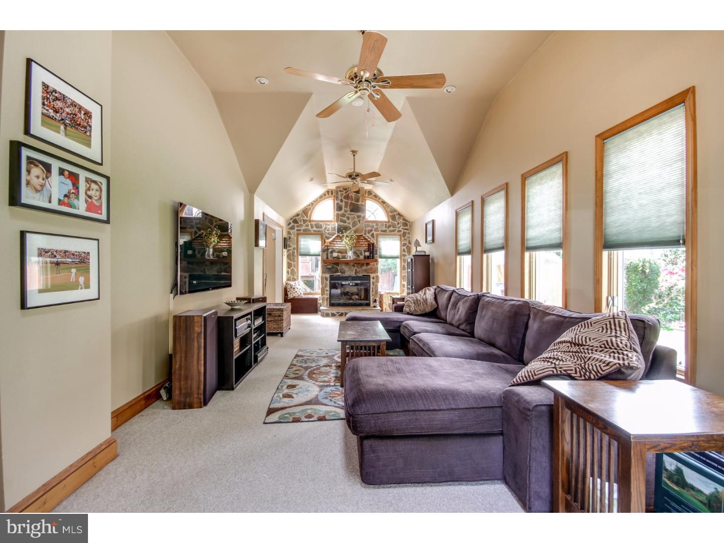 441 Maris Road Springfield, PA 19064 - Photo 6 of 25 Family Room
