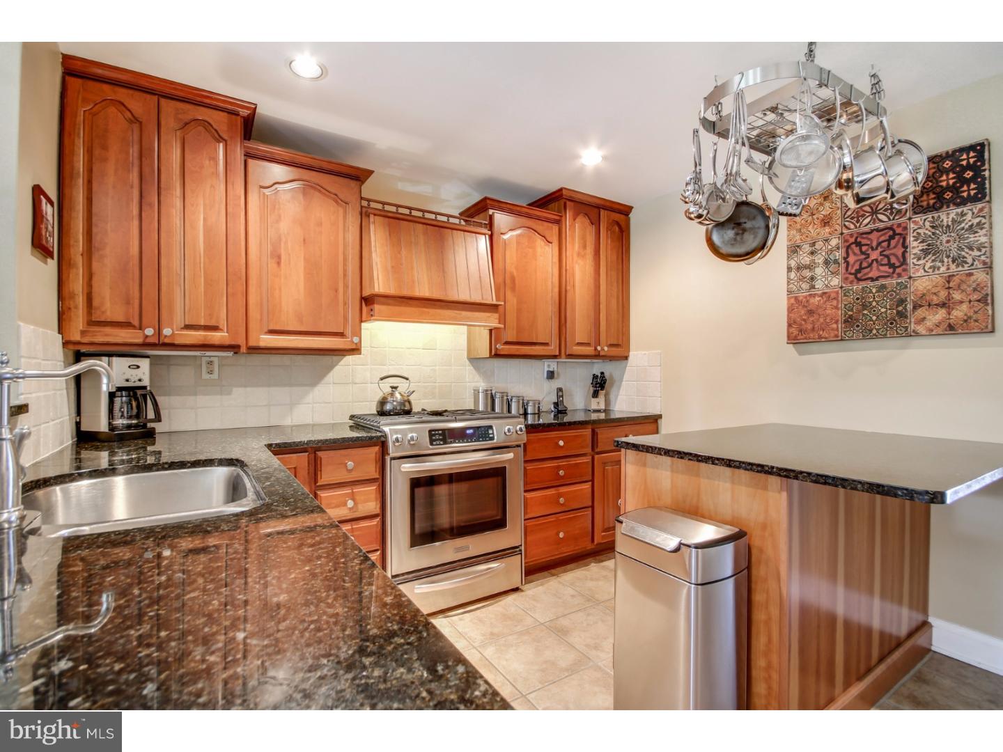 441 Maris Road Springfield, PA 19064 - Photo 10 of 25 Kitchen