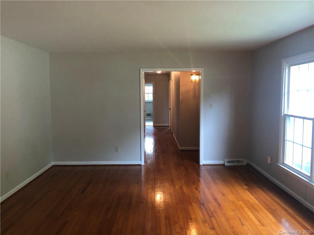 7538 Riding Trail Road Charlotte, NC 28212 - Photo 7 of 17