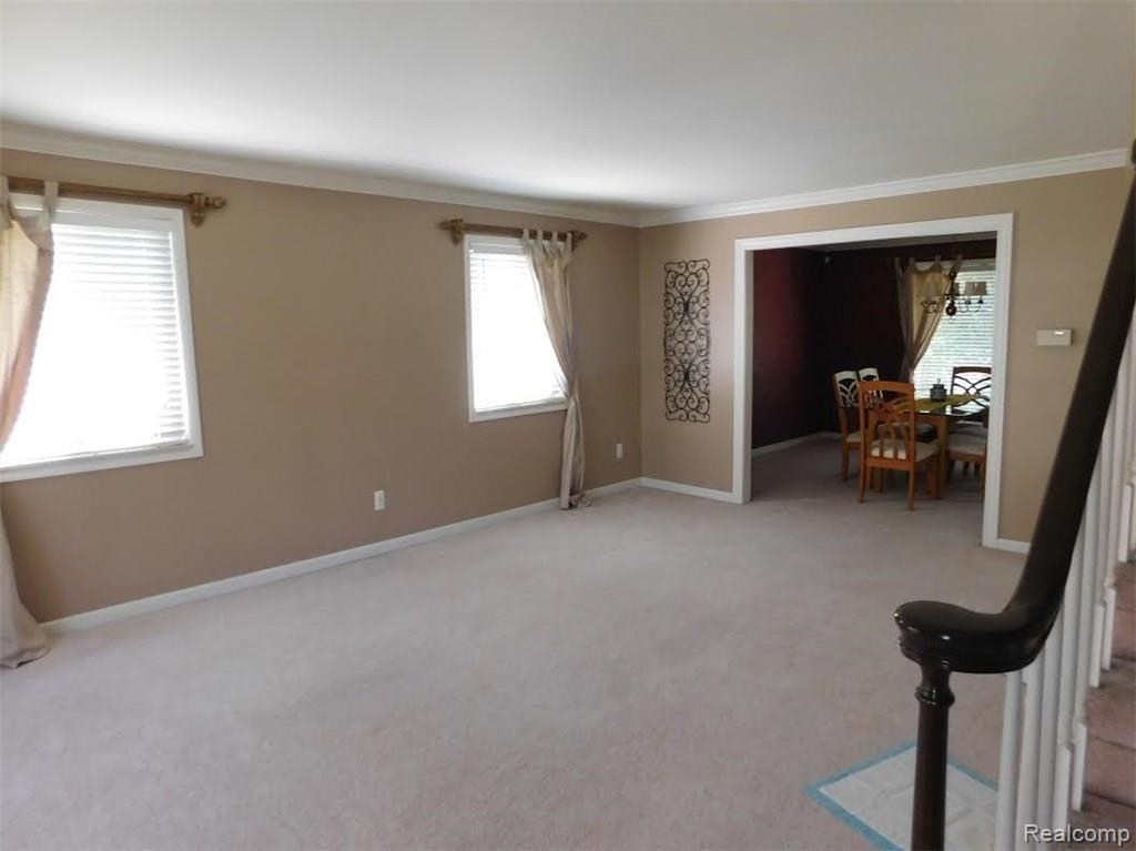 3357 Innsbrook Drive Rochester Hills, MI 48309 - Photo 3 of 20