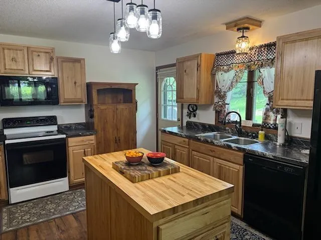 $359,900 | 1119 80th Avenue, Amery, WI 54001