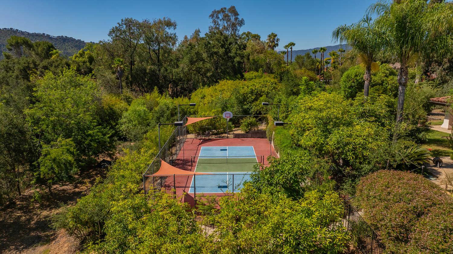 11020 Rodeo Drive Oak View, CA 93022 - Photo 11 of 38 Gallery Image 11