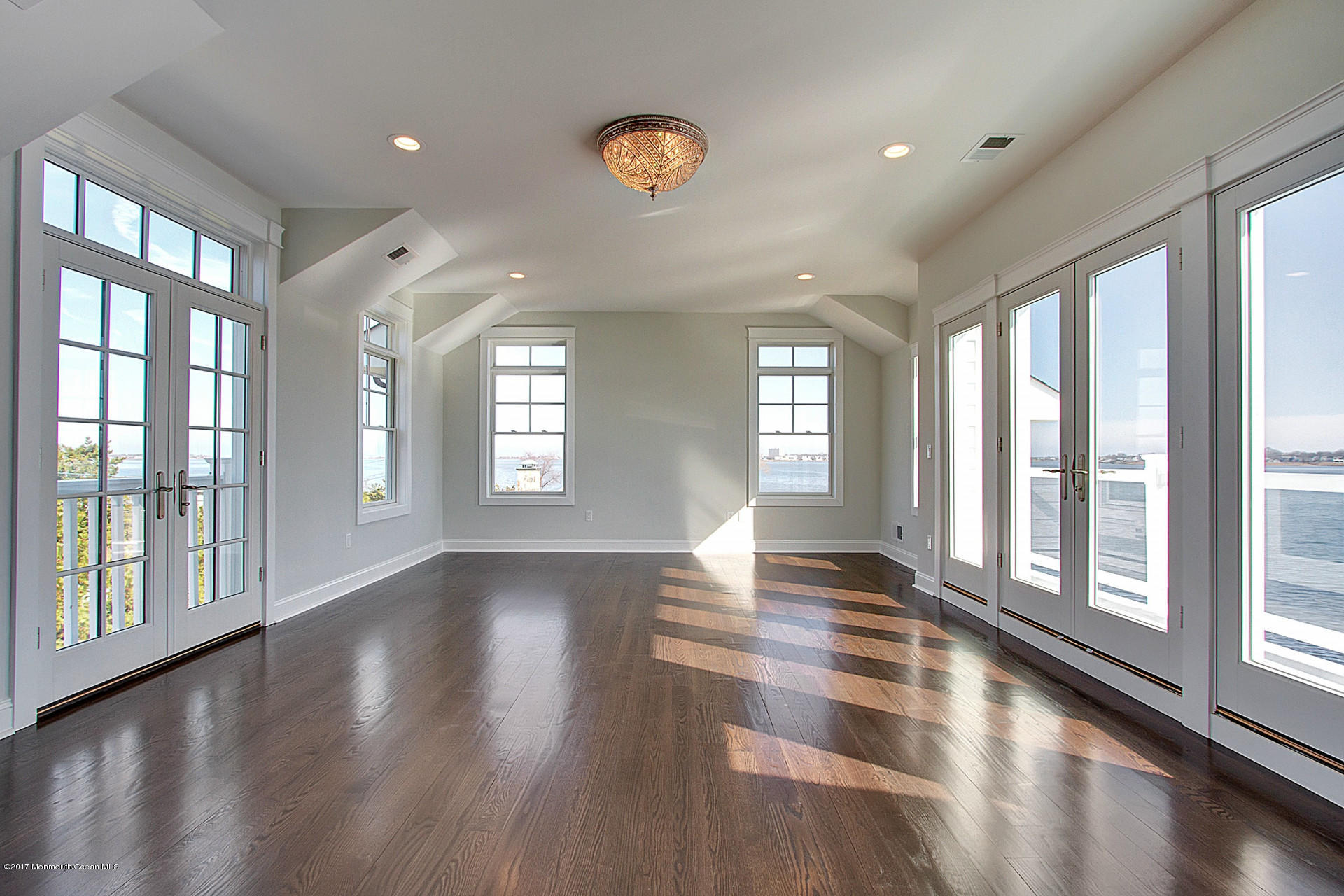 688 Little Silver Point Road Little Silver, NJ 07739 - Photo 16 of 38 16