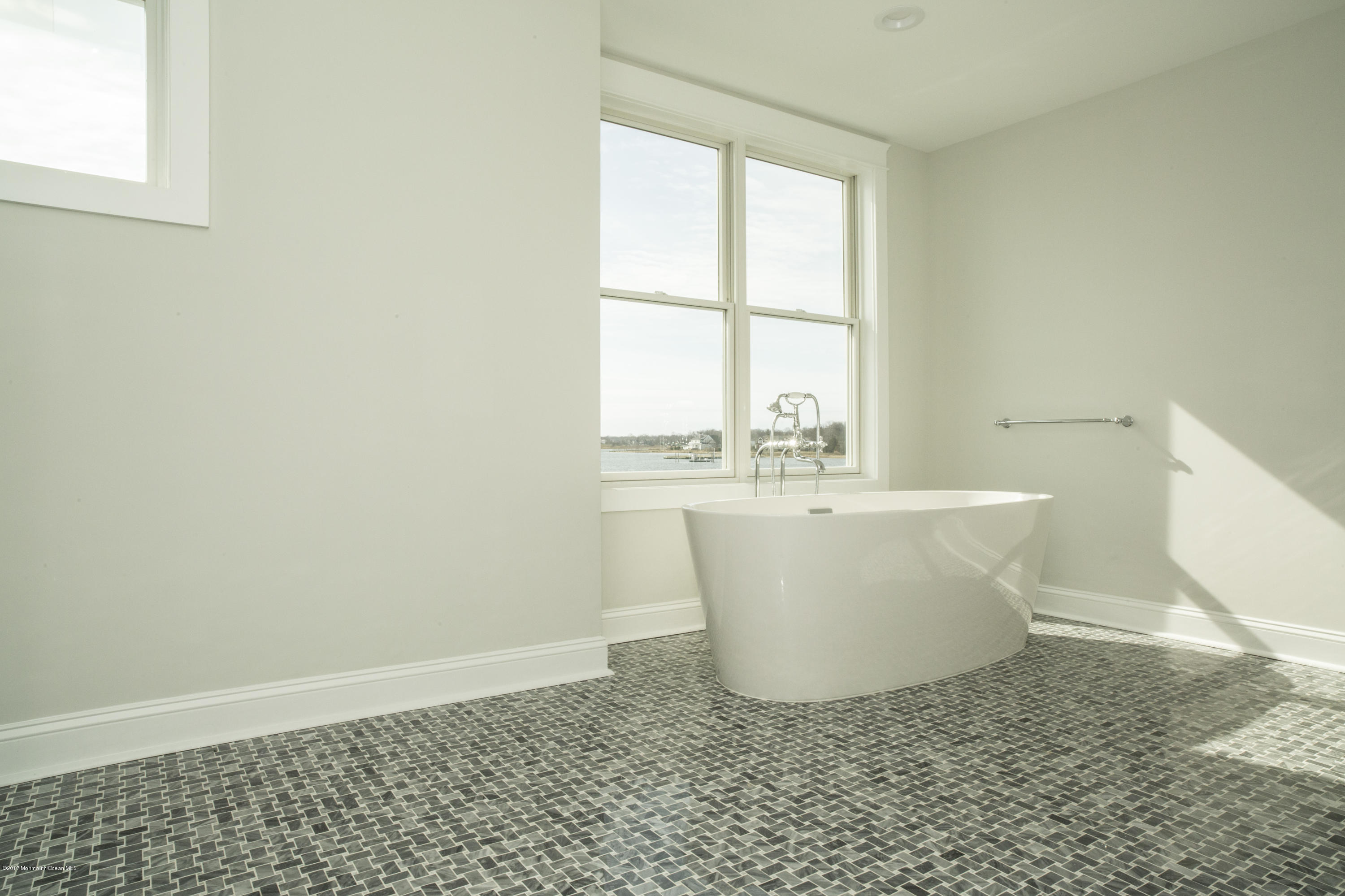 688 Little Silver Point Road Little Silver, NJ 07739 - Photo 25 of 38 253A5618