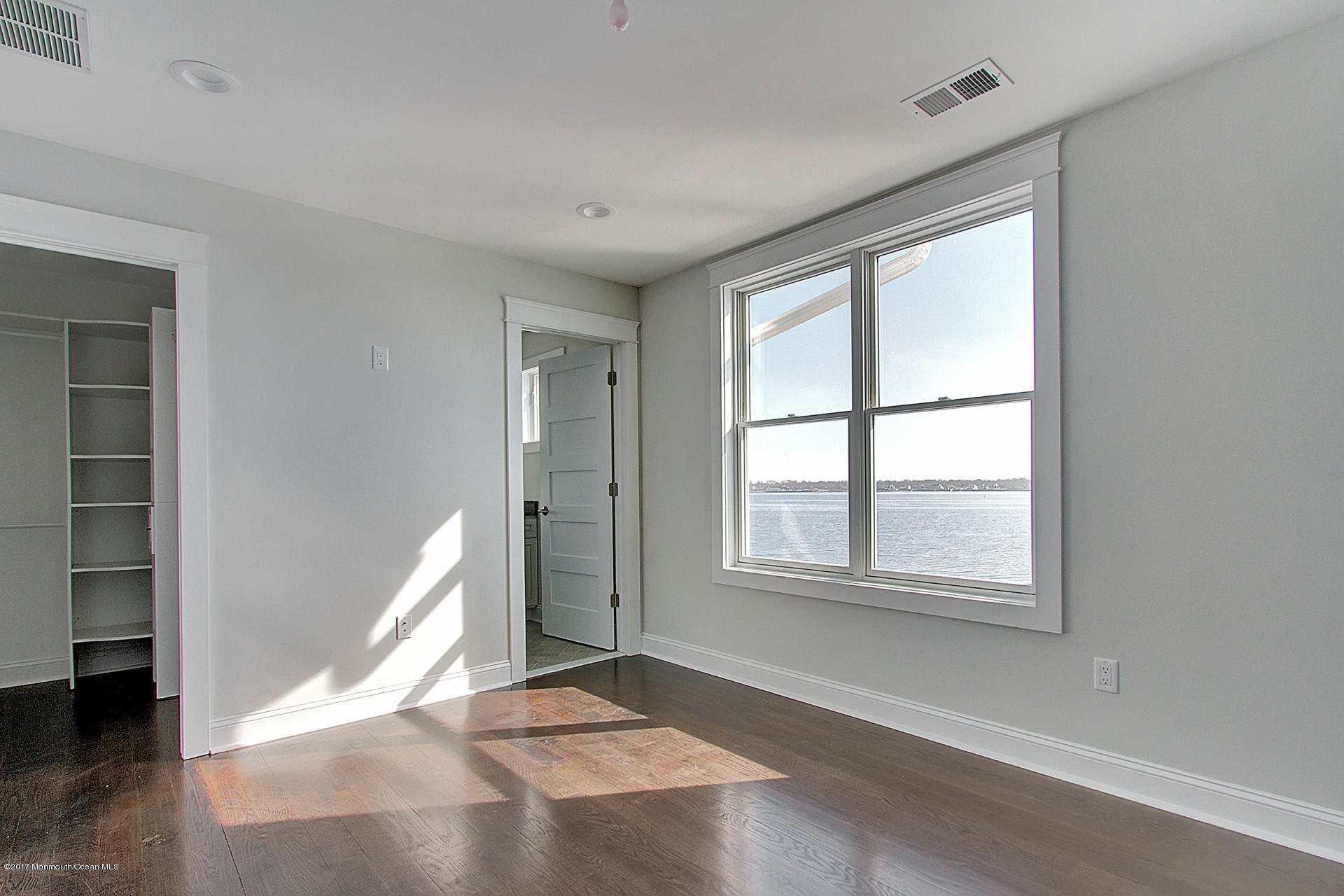 688 Little Silver Point Road Little Silver, NJ 07739 - Photo 27 of 38 25