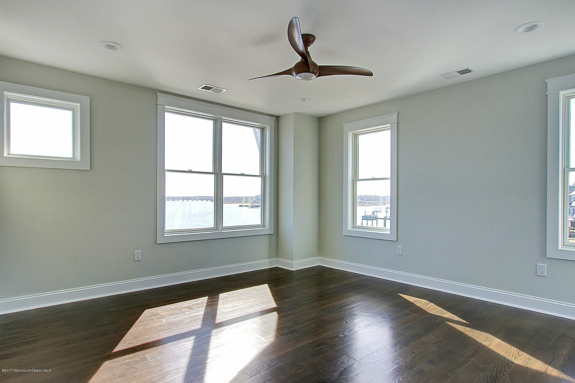 688 Little Silver Point Road Little Silver, NJ 07739 - Photo 29 of 38 27