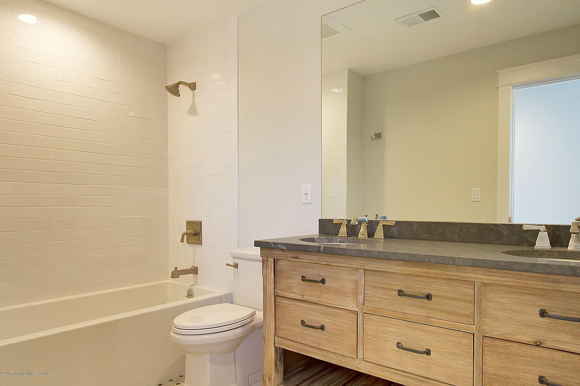 688 Little Silver Point Road Little Silver, NJ 07739 - Photo 30 of 38 28