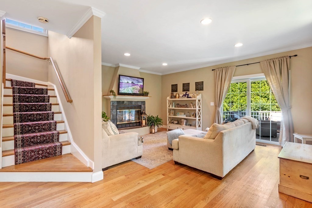 2 Riverside Drive Marblehead, MA 01945 - Photo 13 of 40 Gallery Image 13