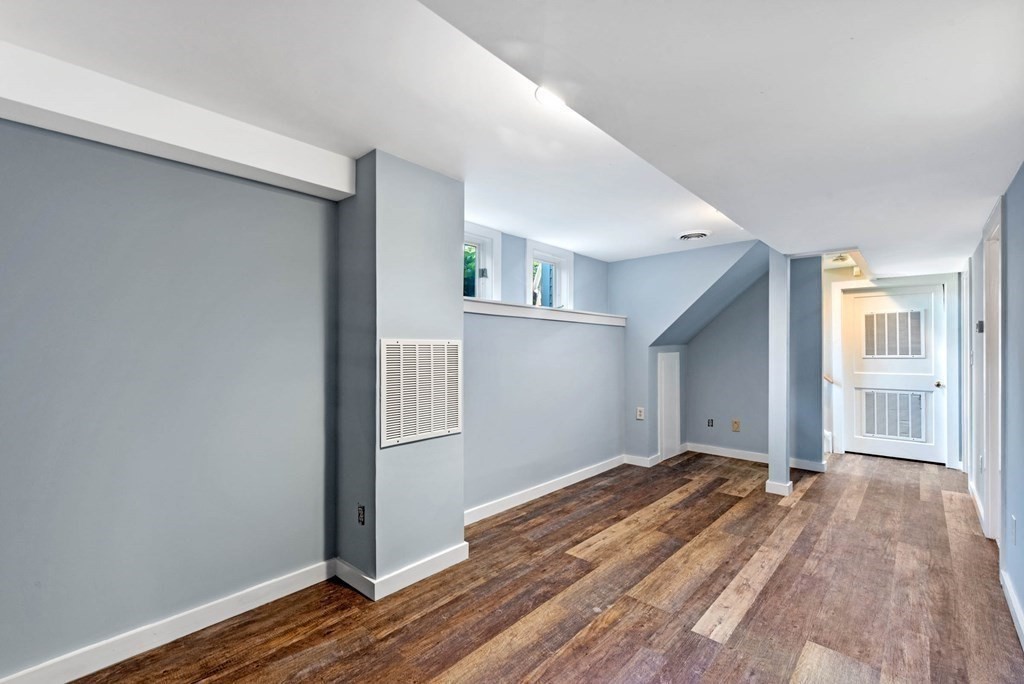 2 Riverside Drive Marblehead, MA 01945 - Photo 27 of 40 Gallery Image 27