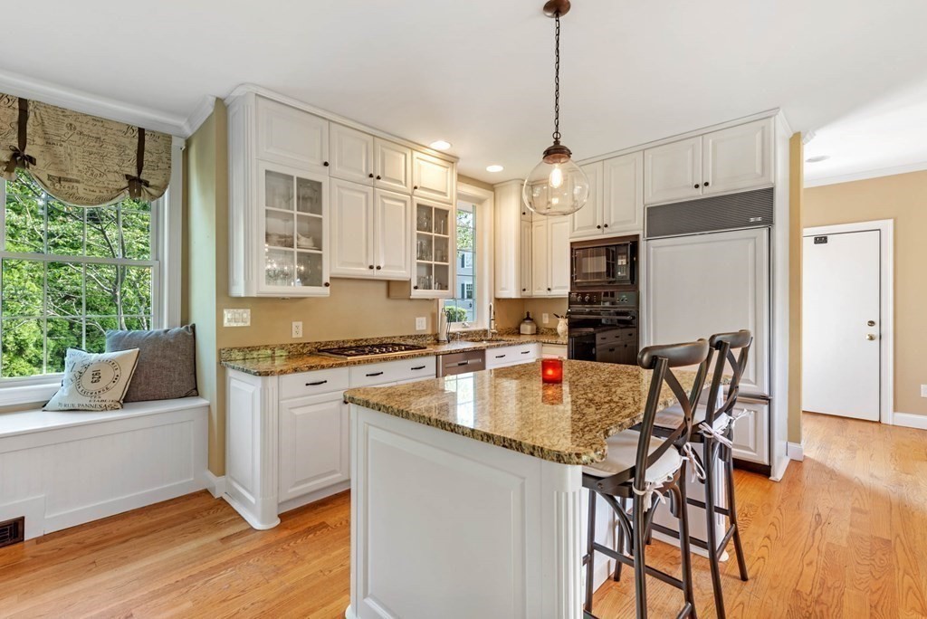 2 Riverside Drive Marblehead, MA 01945 - Photo 6 of 40 Gallery Image 6