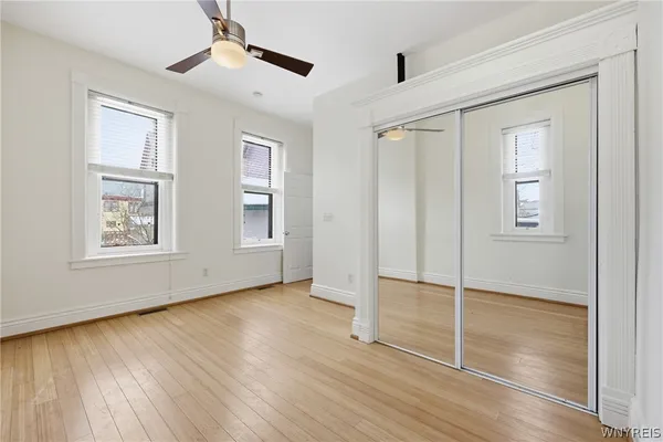 $950 | 136 # 2 York Street, Buffalo, NY 14213