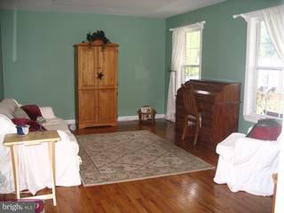 105 Cedarcroft Road Kennett Square, PA 19348 - Photo 3 of 6 Gallery Image 3