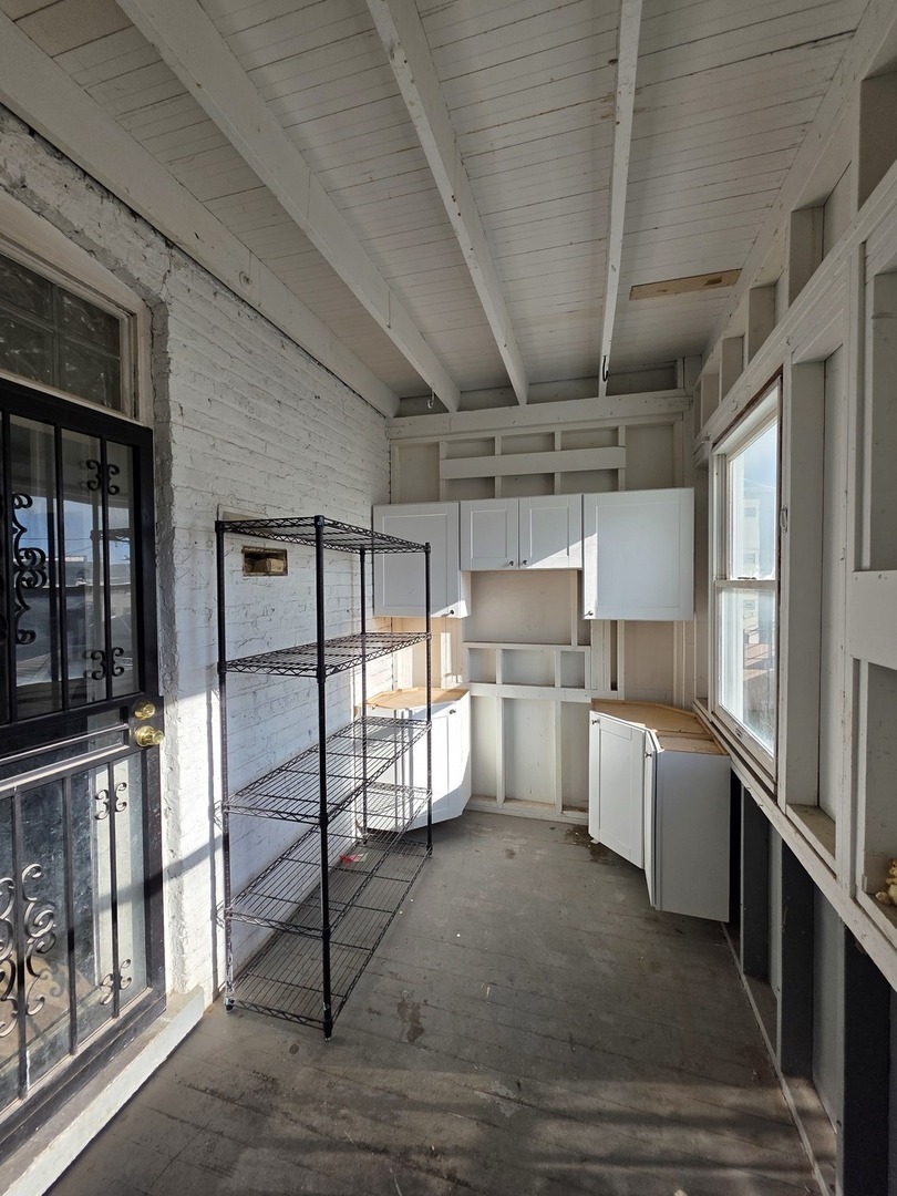 4831 West Roscoe Street, Unit 2 Chicago, IL 60641 - Photo 14 of 16
