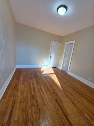 $2,095 | 4831 West Roscoe Street, Unit 2, Chicago, IL 60641