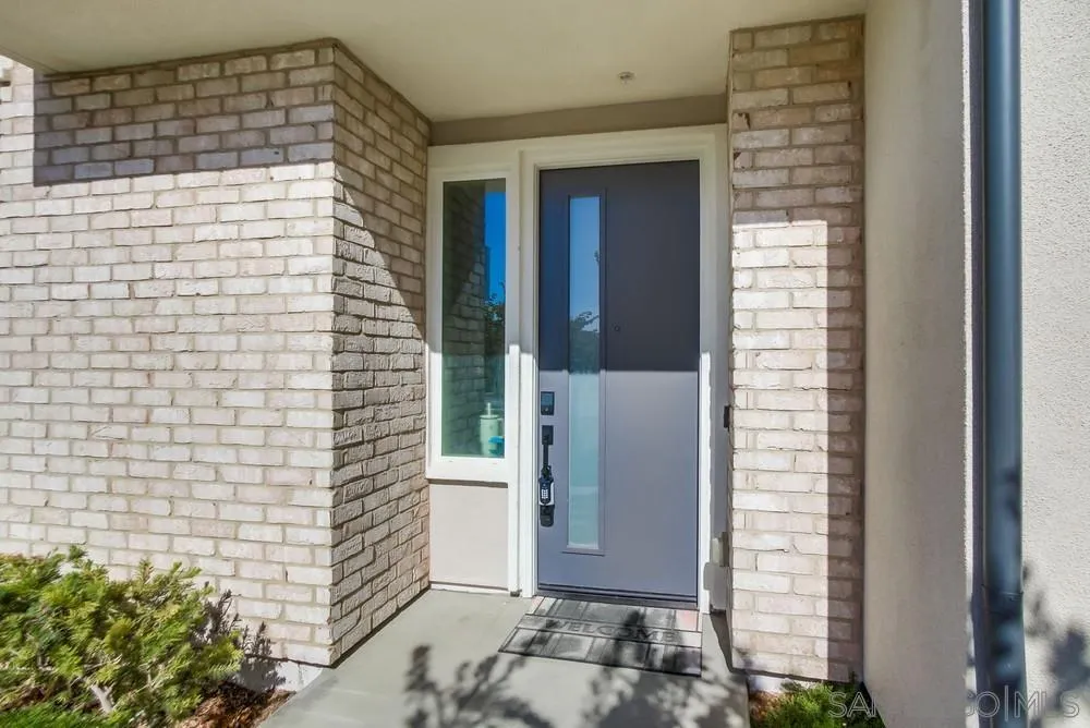 1956 Infinity Lane Chula Vista, CA 91915 - Photo 3 of 58