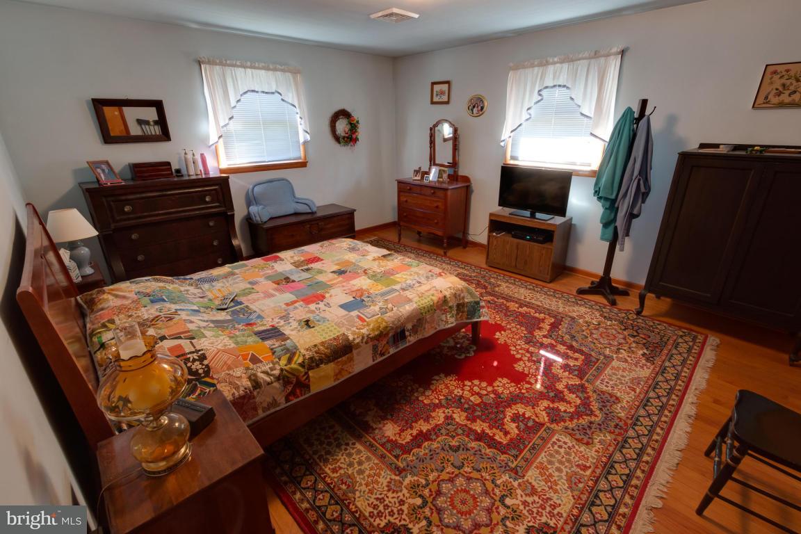 300 North New Street Lititz, PA 17543 - Photo 16 of 31 Gallery Image 16