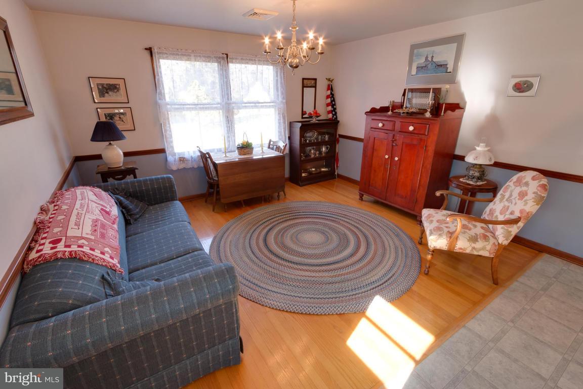 300 North New Street Lititz, PA 17543 - Photo 9 of 31 Gallery Image 9