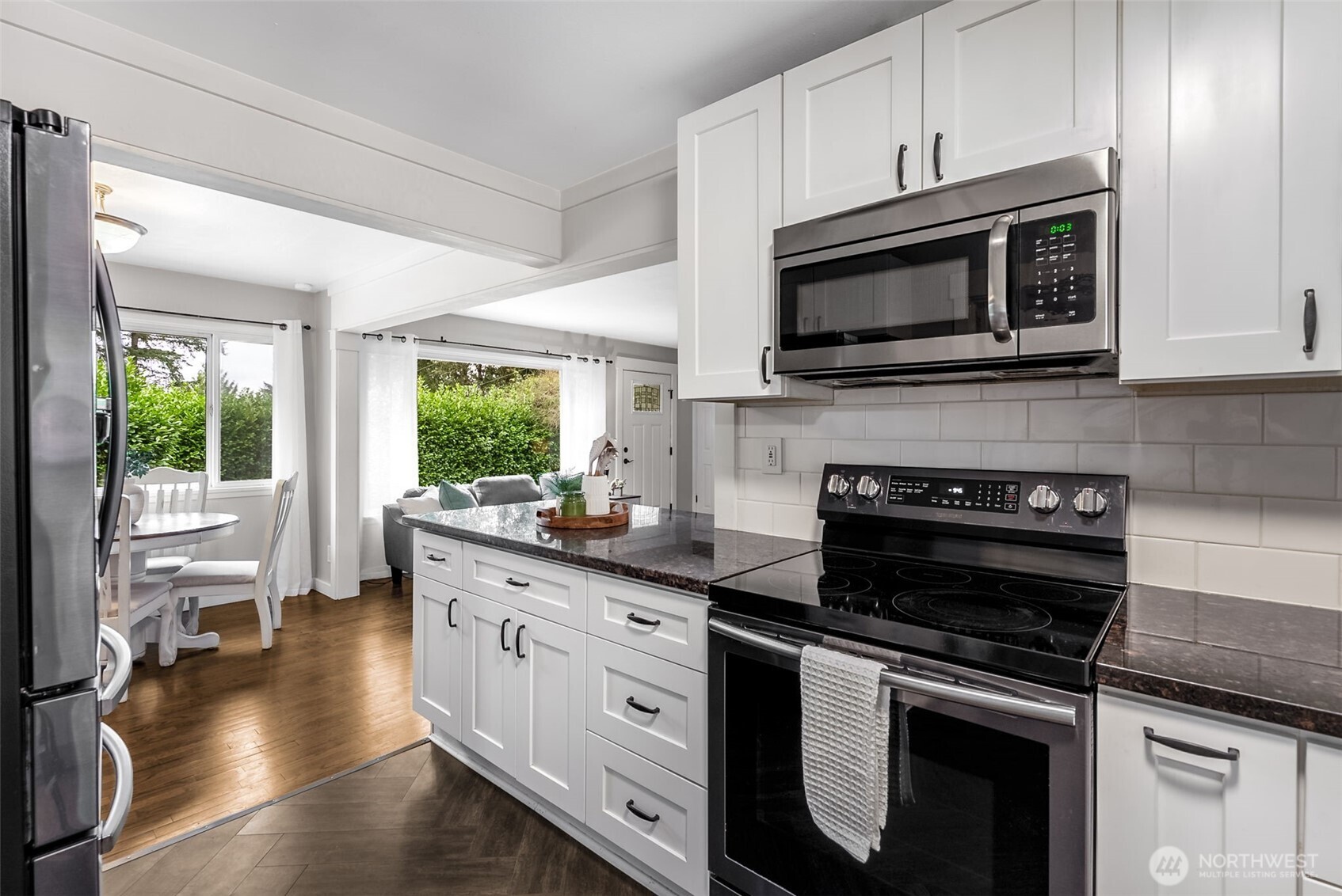 2130 Rocky Point Road Northwest Bremerton, WA 98312 - Photo 6 of 33 Gallery Image 6