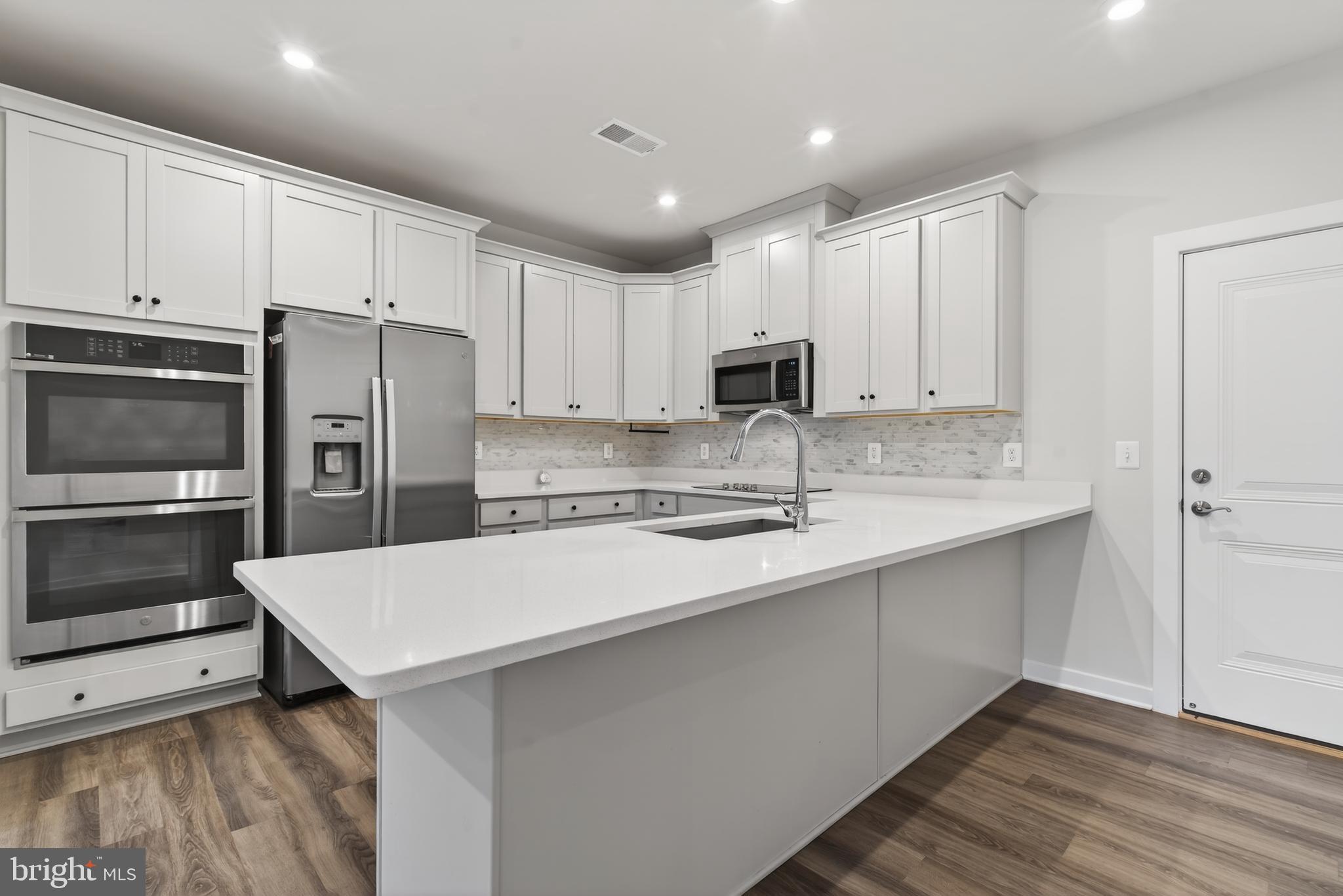 43748 Transit Square Ashburn, VA 20147 - Photo 12 of 43 Kitchen